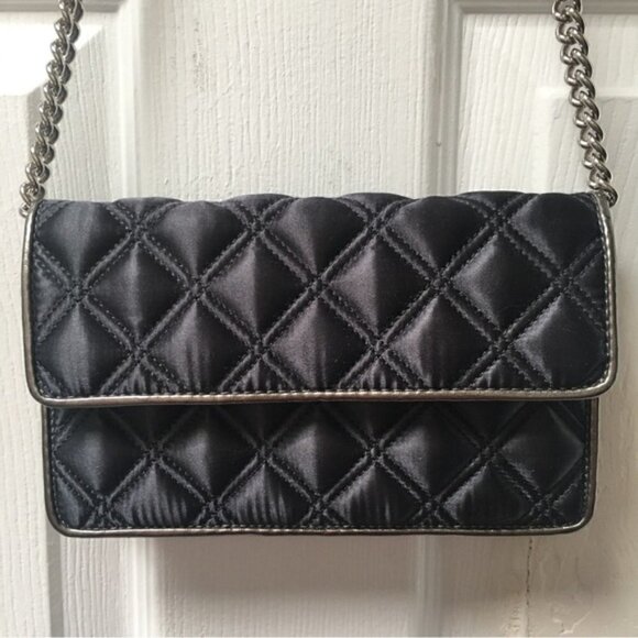 Marc Jacobs Metallic Quilted Shoulder Bag with Chain - Picture 3 of 9